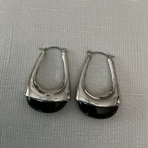 Black Key Stone Vintage Silver Tone Hoop Earrings